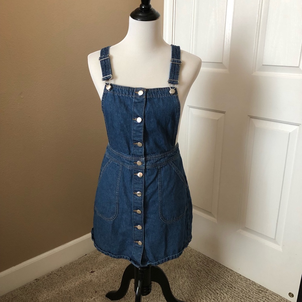 Overall dress